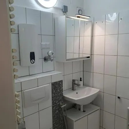 Gemuetliche 3-zimmer-wohnung Mit Tg-stellplatz - Top-lage In Appartamento *