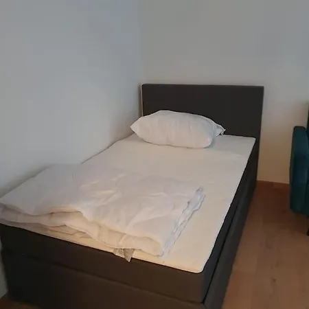 Appartamento Gemuetliche 3-zimmer-wohnung Mit Tg-stellplatz - Top-lage In Karlsruhe