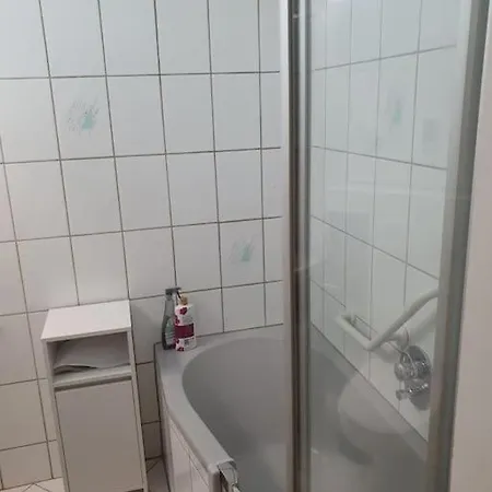 Gemuetliche 3-zimmer-wohnung Mit Tg-stellplatz - Top-lage In Appartamento