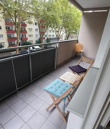 Gemuetliche 3-zimmer-wohnung Mit Tg-stellplatz - Top-lage In Daire Karlsruhe